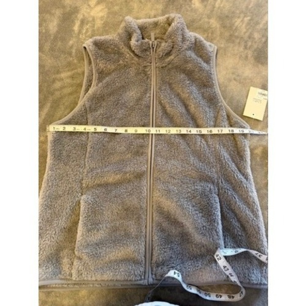 Croft & Barrow Womens Gray Fleece Vest Size Medium Full Zip Pockets Warm Casual - Picture 5 of 6